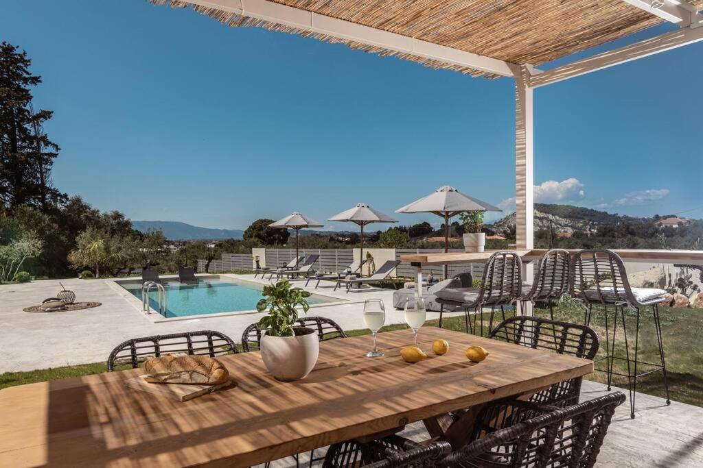 Melissia Luxury Villa Каламакі Екстер'єр фото