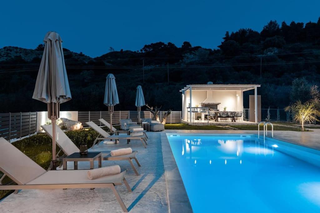 Melissia Luxury Villa Каламакі Екстер'єр фото