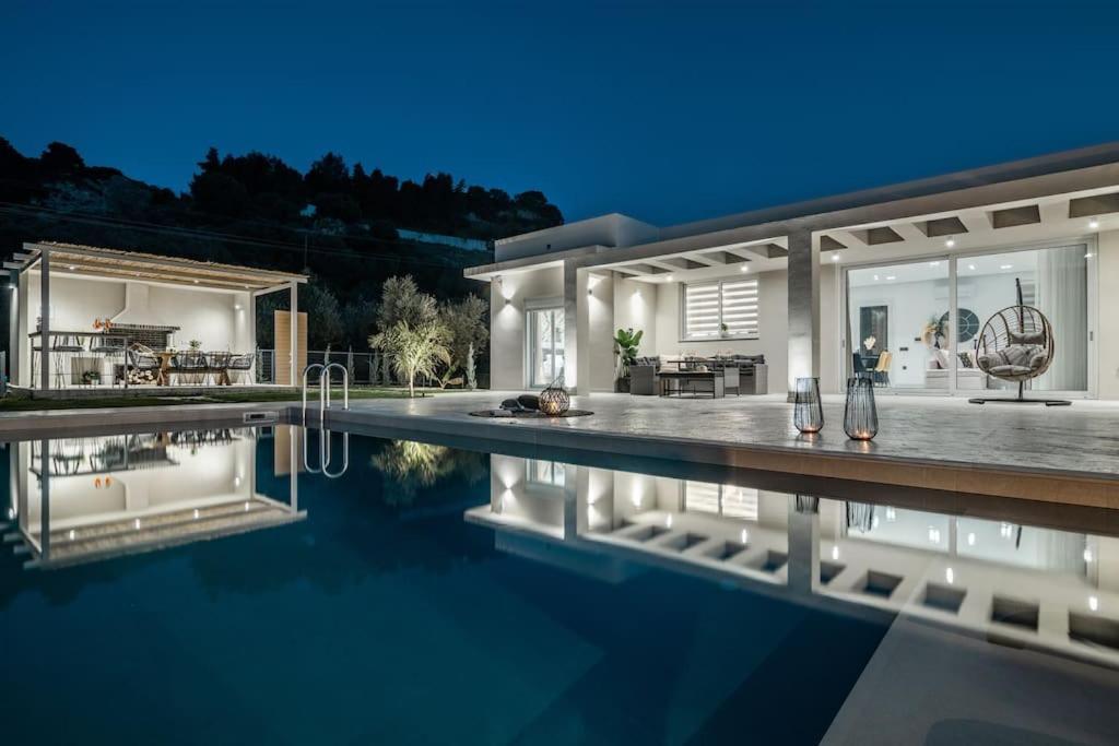 Melissia Luxury Villa Каламакі Екстер'єр фото